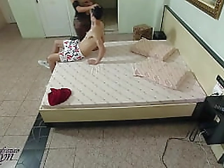 hardcore threesome sex with plump shemales