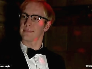 shemale bombshell anal fucks man