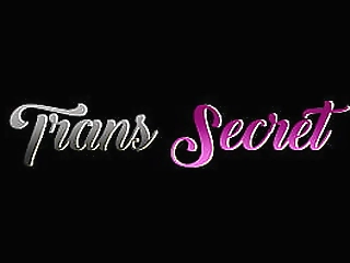 tranny bitch fucking nice and breaking the ass well.