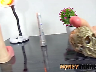 curvy latina transsexual lilith oliveira toys and strokes