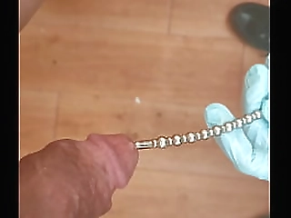 not very pretty pi ladyboy masturbatinh her cock till she cums