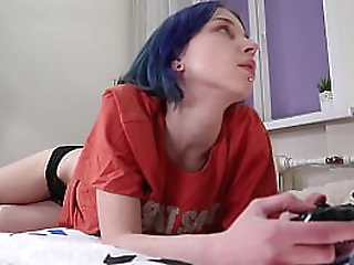fucks a teen while she plays the console -real orgasm