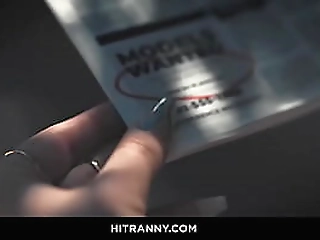 short hair jessica versace solo cock wanking for money