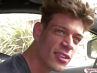 hitcchiker tbabe rides the drivers dick