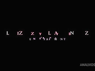 ts aubrey fucks in threesome