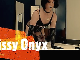 sissy onyx - four fingers