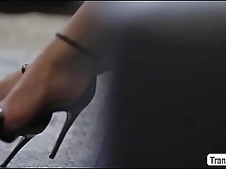 tbabe bangs her husband tight butthole