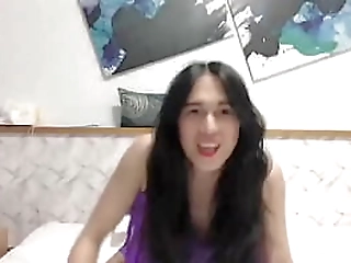 gorgeous ladyboy trans anairb huge booty webcam