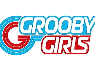 groobygirls: where to stick my dildo?