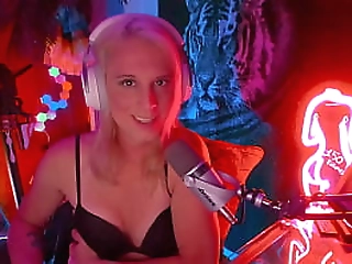 slender asian shemale cara wants some warm cock