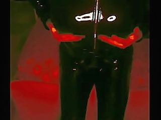 hot tattooed shemale masturbate on cam