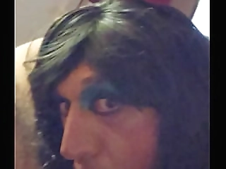 l&eacute_a le garage a bites ambulant bouffeuse de bites