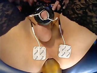 electrosex with dildo fucking