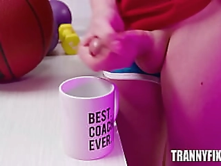 coach knows best khloe kay, izzy wilde