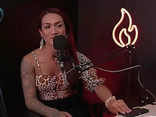 mulher trans fala sobre os caras que cagam no seu pau - nathalia fontes